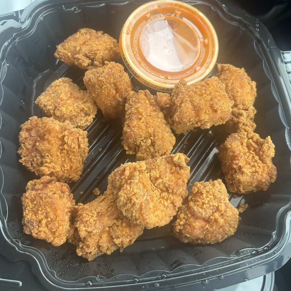 Boneless wings- sauce on the side (carry out) Boneless wings- sauce on the side (carry out)