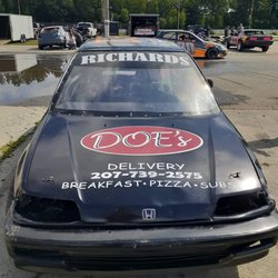 Doe's - Doe's sponsored this racecar!