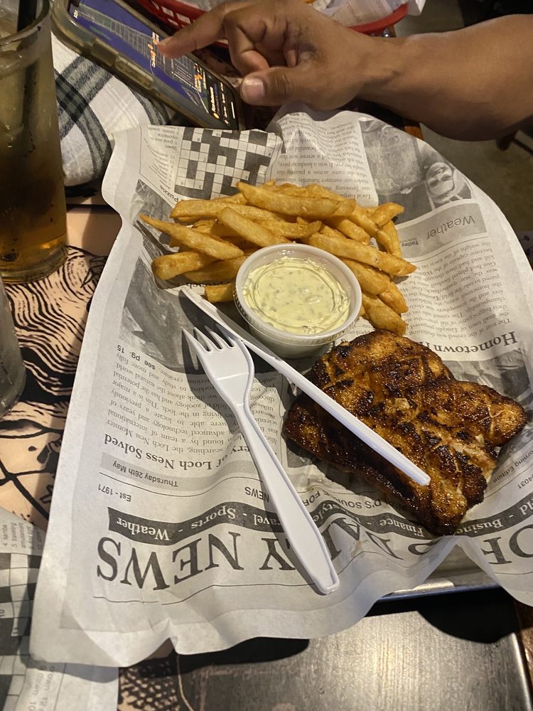 Social spots from Nice N Easy Oyster Bar & Grille