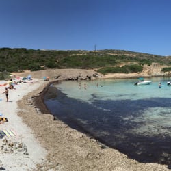 Mar à Beach - The end of the trail that gets you to the restaurant (on the left)