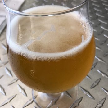Mad Beach Craft Brewing - Try their house drafts! - Breweries Near Me - Madeira Beach, Florida Mad Beach Craft Brewing - Try their house drafts! - Breweries Near Me - Madeira Beach, Florida