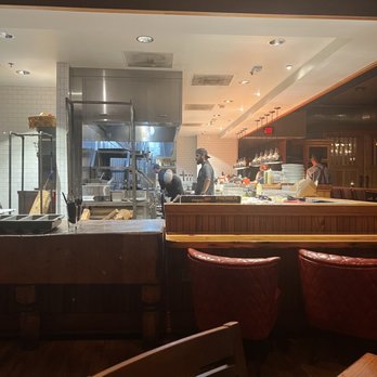 Town Hall - Open kitchen - New American Near Me - Florence, South Carolina