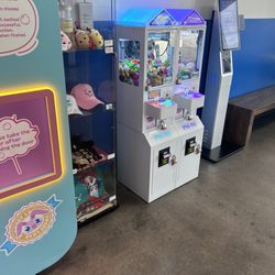 They got machine that you win prize!