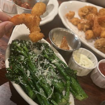 Pappadeaux Seafood Kitchen - Broccolini was cooked perfectly. Love how they split fry the shrimp pieces, so creative - Cajun/Creole Near Me - Norcross, Georgia Pappadeaux Seafood Kitchen - Broccolini was cooked perfectly. Love how they split fry the shrimp pieces, so creative - Cajun/Creole Near Me - Norcross, Georgia