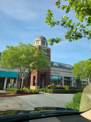 Avenue East Cobb by null