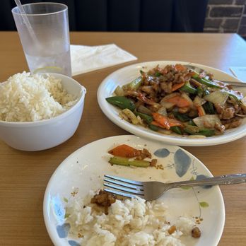 Dumplings N More - Black bean chicken and side of rice - Chinese Near Me - Escondido, California