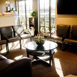 Cohn Health Institute - Cohn waiting room