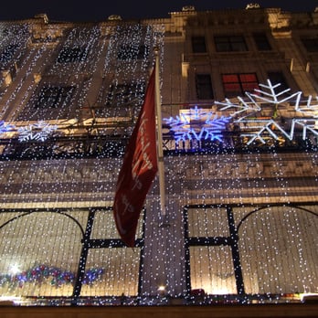 Hamleys - Christmas at Hamleys. - Toy Stores Near Me - London, XGL Hamleys - Christmas at Hamleys. - Toy Stores Near Me - London, XGL
