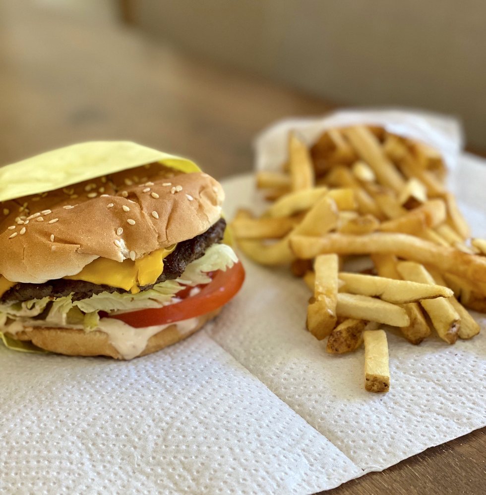 THE BURGER GRILL Updated July 2024 45 Photos & 69 Reviews 371 N