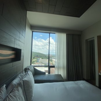 Kimpton Hotel Arras - Hotels Near Me - Asheville, North Carolina Kimpton Hotel Arras - Hotels Near Me - Asheville, North Carolina
