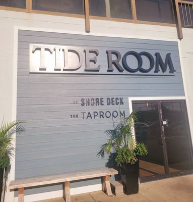 Tide Room by null