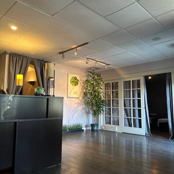 Lucky Clover Spa - This massage place is serene, with soothing music and calming scents. - Massage Near Me - Sierra Madre, California Lucky Clover Spa - This massage place is serene, with soothing music and calming scents. - Massage Near Me - Sierra Madre, California