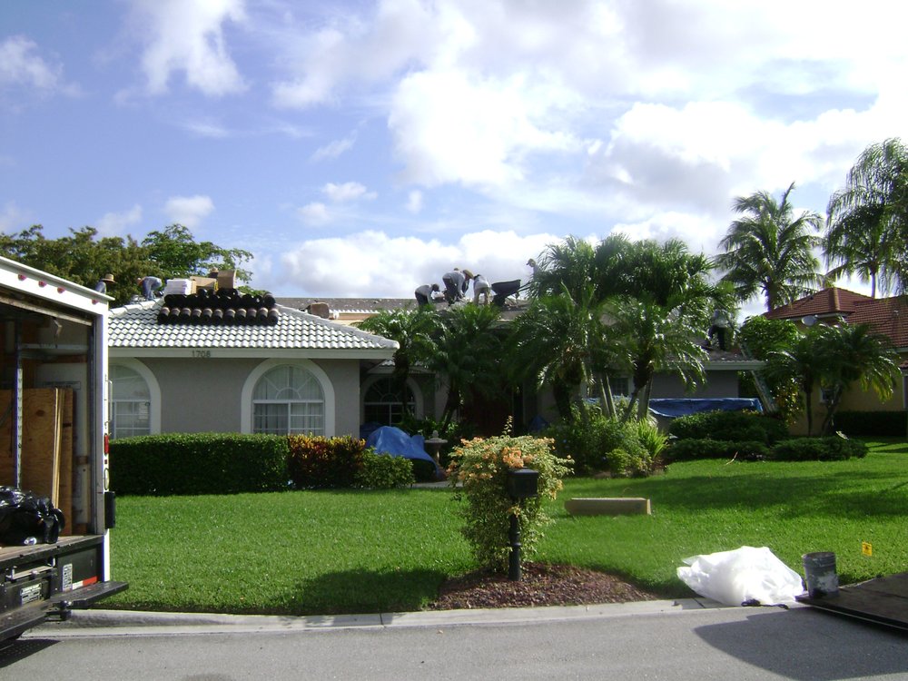 Slide of D'Agostino Roofing