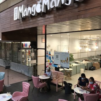 Mango Mango Dessert - Outdoor sitting area - Desserts Near Me - Flushing, New York
