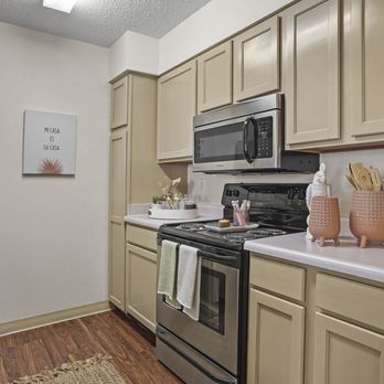The Crest Apartments - Apartments Near Me - El Paso, Texas The Crest Apartments - Apartments Near Me - El Paso, Texas