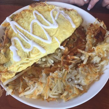 Broken Yolk Cafe - Breakfast & Brunch Near Me - Oceanside, California