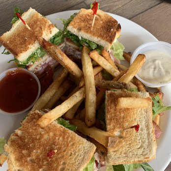 Trio Tavern - Bars Near Me - Mill City, Oregon Trio Tavern - Bars Near Me - Mill City, Oregon