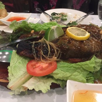 Lemonleaf Grill - Salmon dish that I don't recommend Very blend - Thai Near Me - Hicksville, New York Lemonleaf Grill - Salmon dish that I don't recommend Very blend - Thai Near Me - Hicksville, New York