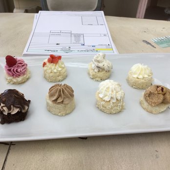 Roobina's Cake - Bakeries Near Me - Glendale, California