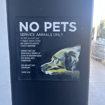 Erewhon - No Pets!! - Grocery Near Me - Santa Monica, California