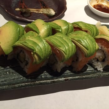 Samurai II - "Tiger roll", here I've modified it by switching tuna to salmon (it also has shrimp tempura inside it) - Japanese Near Me - Zürich, ZH