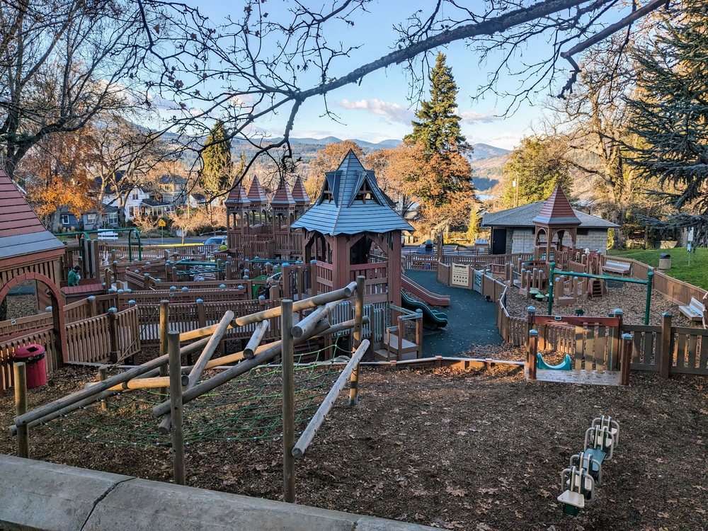 Children’s Park Logo