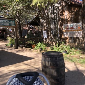 Neighbor's Kitchen & Yard - Outside - Pizza Near Me - Bastrop, Texas Neighbor's Kitchen & Yard - Outside - Pizza Near Me - Bastrop, Texas