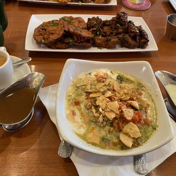 Curry Masala - Louetta - Chai tea, samosa chaat, spinach and eggplant pakoras with dipping sauce. - Halal Near Me - Spring, Texas Curry Masala - Louetta - Chai tea, samosa chaat, spinach and eggplant pakoras with dipping sauce. - Halal Near Me - Spring, Texas