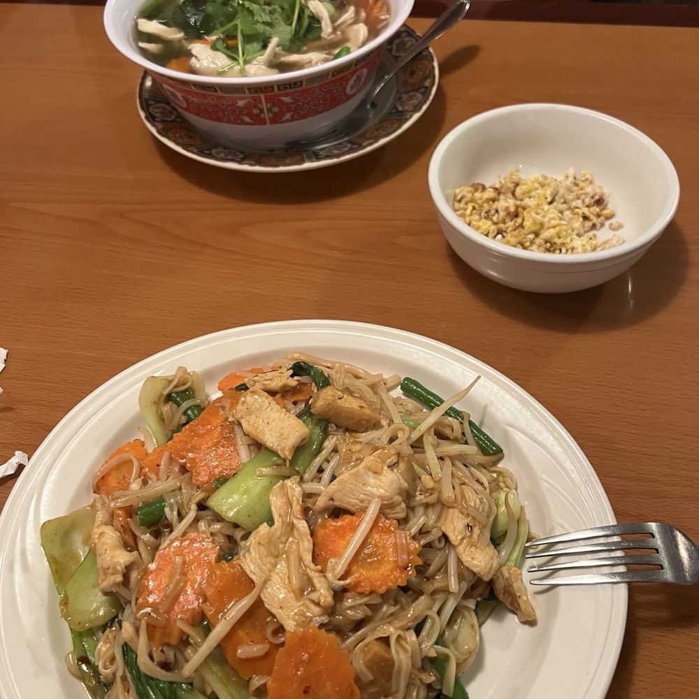 Thara Thai - Pho, noodle stir fry - Thai Near Me - Champaign, Illinois Thara Thai - Pho, noodle stir fry - Thai Near Me - Champaign, Illinois