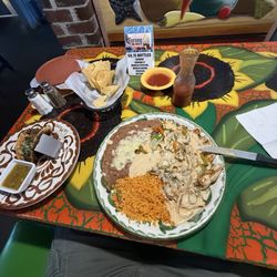 La Mesa Mexican Restaurant - Pollo a la crema, with tortillas. Plus that one quesabirria taco I ordered a la carte.. and of course the complimentary chips and salsa.