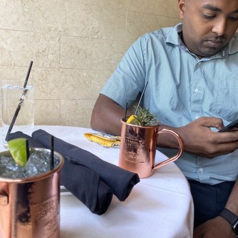 TRIS - Happy hour drinks - New American Near Me - The Woodlands, Texas TRIS - Happy hour drinks - New American Near Me - The Woodlands, Texas