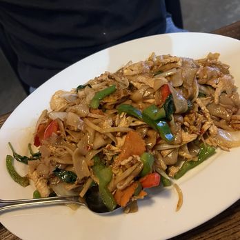 Thaicoon Restaurant & Pub - Drunken Chicken - Thai Near Me - Pearland, Texas Thaicoon Restaurant & Pub - Drunken Chicken - Thai Near Me - Pearland, Texas
