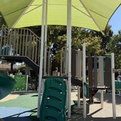 Culver West Alexander Park - Fun shade play area