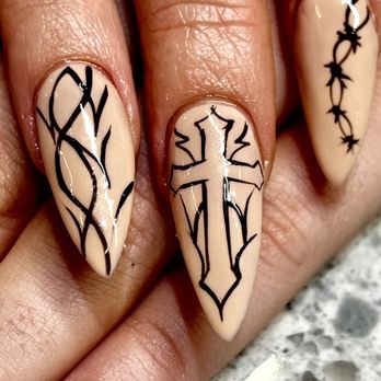 Diamond Nails - Nail Salons Near Me - Duluth, Minnesota