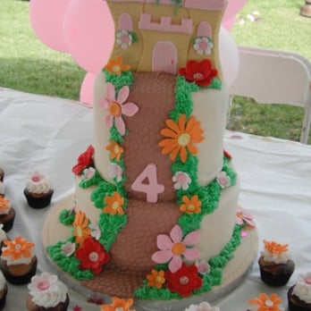 Her Majesty's Cupcakes - Exactly what I wanted! - Desserts Near Me