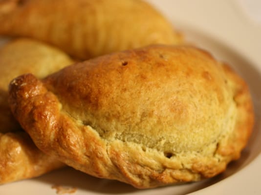 Panbury's Double Crust Pies by null