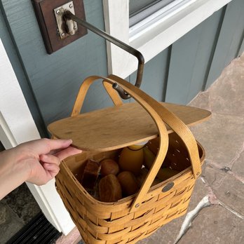 Cambria Shores Inn - breakfast basket - Hotels Near Me - Cambria, California