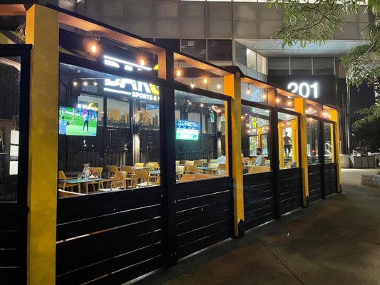 Bar 6ix Restaurant + Grill by null