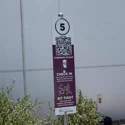 Nellis Auction - Sign in 05/26