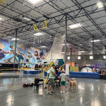 Las Vegas Circus Center - The main floor and trapeze - Aerial Fitness Near Me - Las Vegas, Nevada Las Vegas Circus Center - The main floor and trapeze - Aerial Fitness Near Me - Las Vegas, Nevada