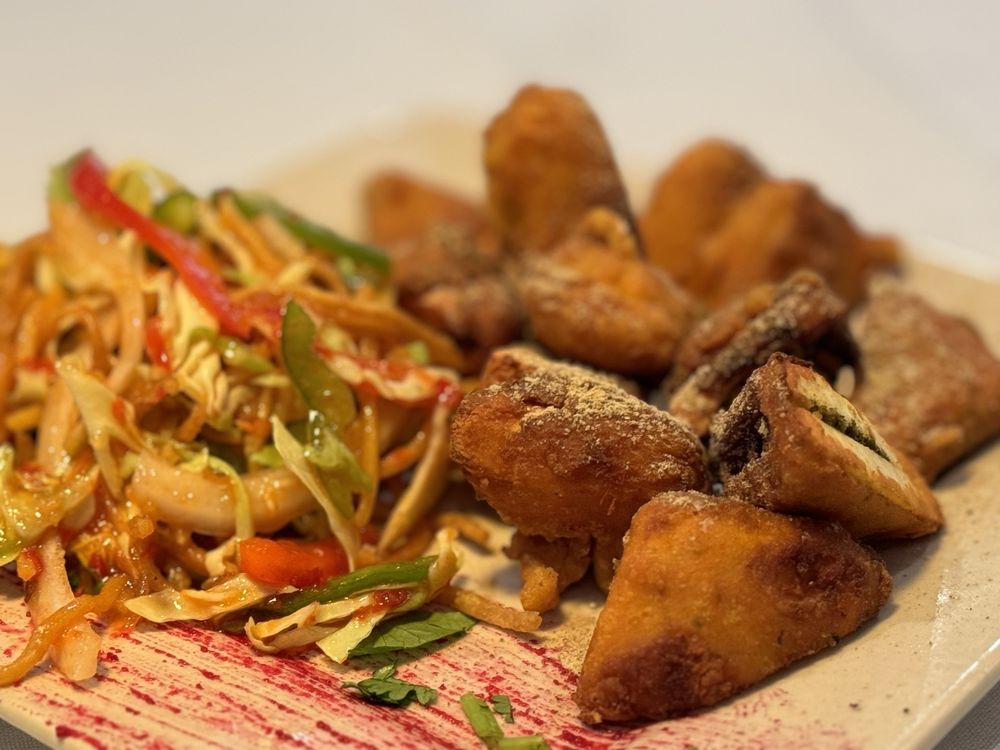 BAY LEAF INDIAN KITCHEN Updated October 2024 316 Photos & 304