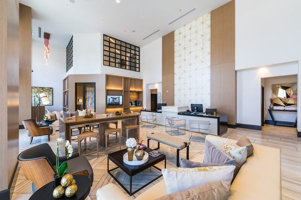 808 West Apartments 58 Photos 30 Reviews Apartments 808 W San Carlos St San Jose Ca United States Phone Number