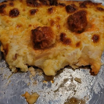 Darbar India - Lamb meatball pizza with onions as a topping - Indian Near Me - Branford, Connecticut Darbar India - Lamb meatball pizza with onions as a topping - Indian Near Me - Branford, Connecticut