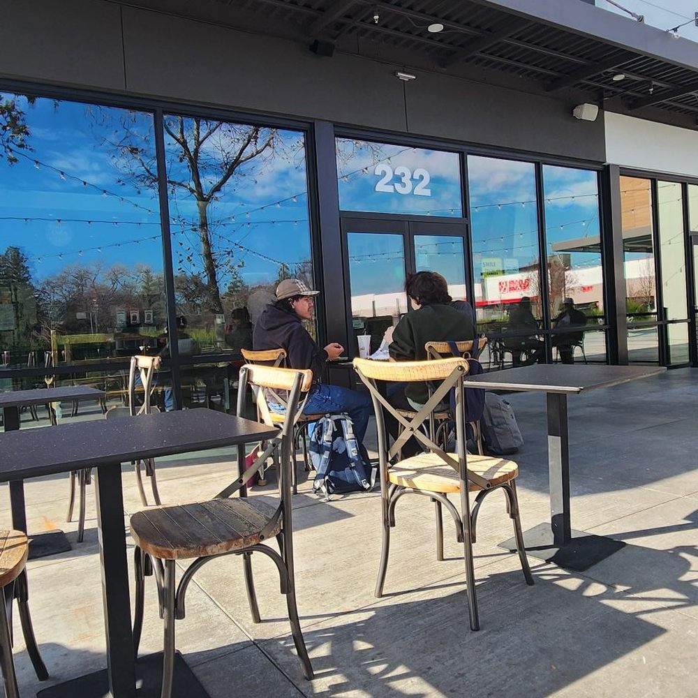 Los Panchos Mexican Restaurant - Outside - Mexican Near Me - Pleasant Hill, California