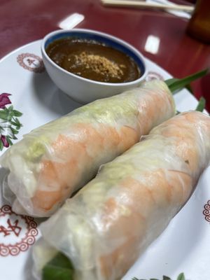 Cafe & pho Hoang by null