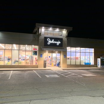 Shell Food Mart - exterior of store at night - Convenience Stores Near Me - Grand Rapids, Michigan Shell Food Mart - exterior of store at night - Convenience Stores Near Me - Grand Rapids, Michigan