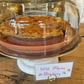 Petee's Pie Company - Wild Maine Blueberry Whole Pie - Bakeries Near Me - New York, New York