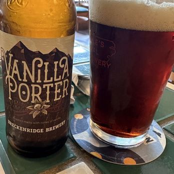 Hannah Flanagan's Pub - Breckenridge Vanilla Porter - Pubs Near Me - Hendersonville, North Carolina