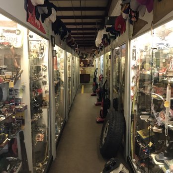 Lake Manawa Antiques - Antiques Near Me - Council Bluffs, Iowa
