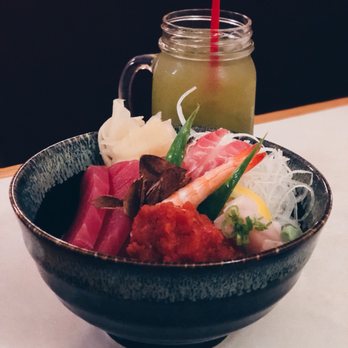 Orange Roll & Sushi - Chirashi bowl with garlic chips! - Japanese Near Me - Cypress, California